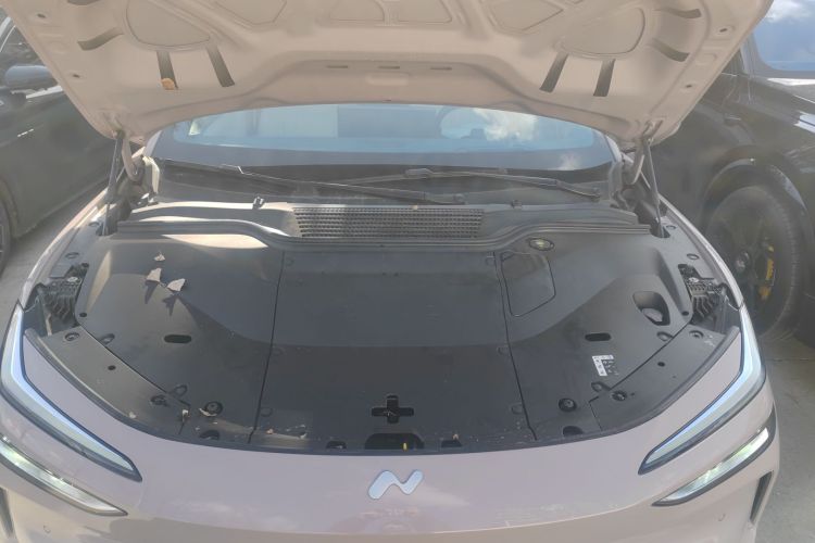 乐道L60 2024款 60kWh 后驱版机舱底盘24