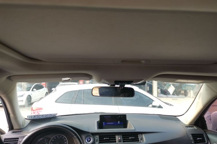 雷克萨斯CT 2014款 CT200h 舒适版 单色中控内饰22