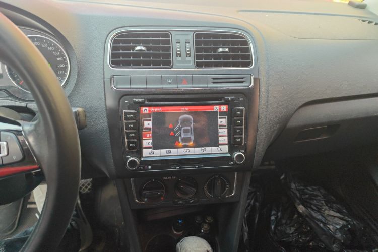 大众 Polo 2016款 1.6L 自动舒适型中控内饰16