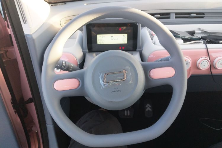 奔腾小马 2026款 222km 萌趣马中控内饰13