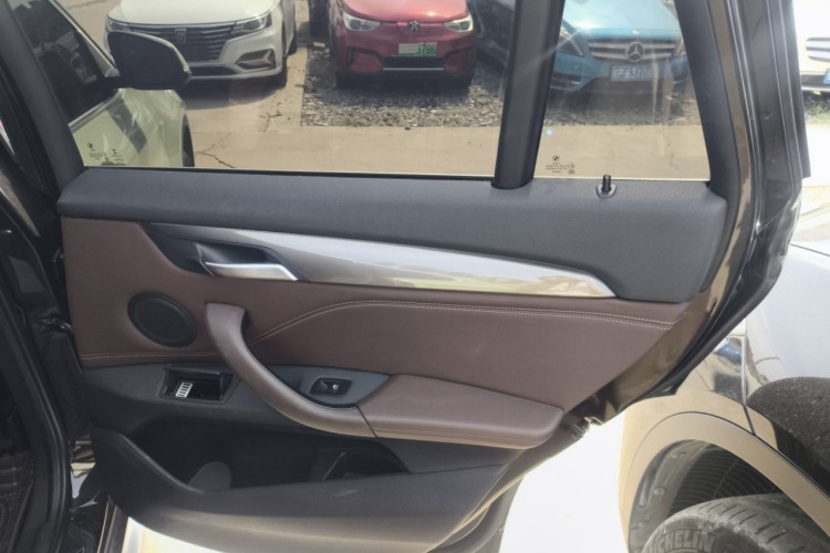 宝马X1 2016款 sDrive20Li 豪华型中控内饰45