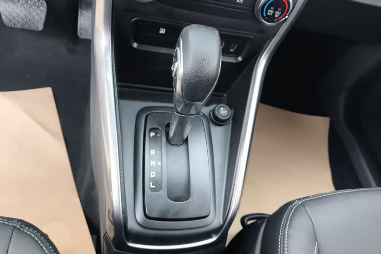 福特 翼搏 2018款 1.5L 自动铂翼型中控内饰18