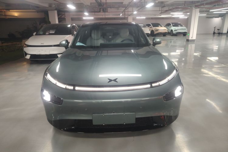 小鹏P7 2023款 P7i 702 Pro车身外观6001