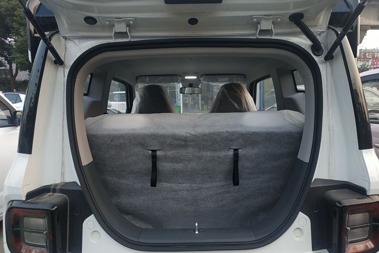 吉利银河 2025款 210km 熊猫卡丁局部细节23