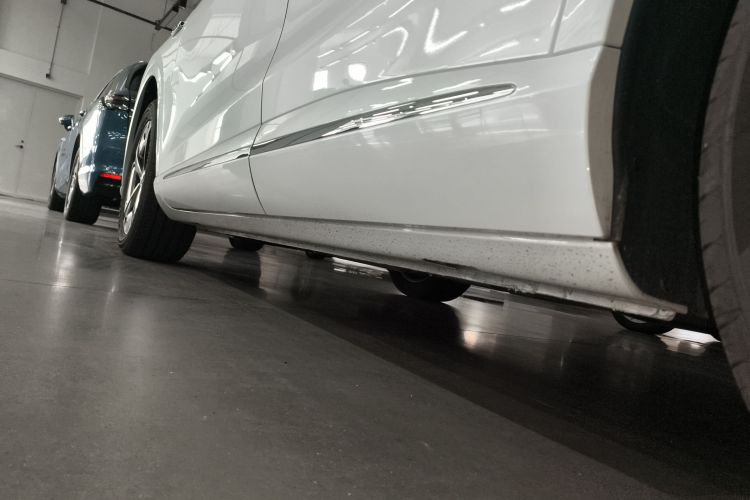 鸿蒙智行 尚界H5 2025款 增程 Max局部细节9002