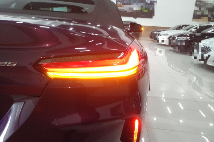 宝马Z4 2023款 sDrive 25i M运动曜夜套装车身外观9