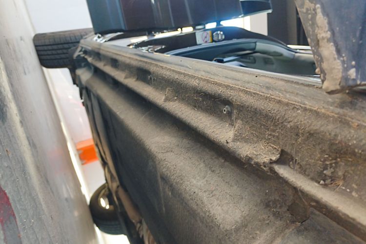 奥迪Q5 2013款 40 TFSI 进取型局部细节9001