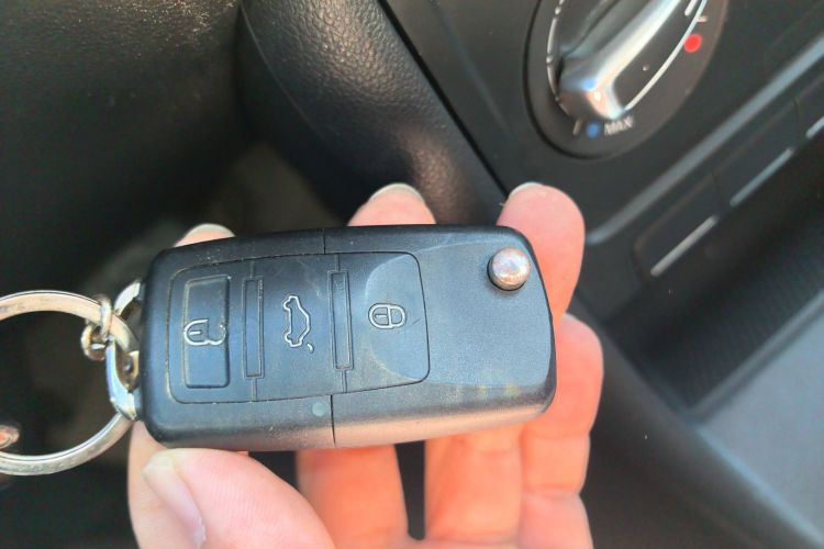 大众 甲壳虫 2015款 180TSI中控内饰7001