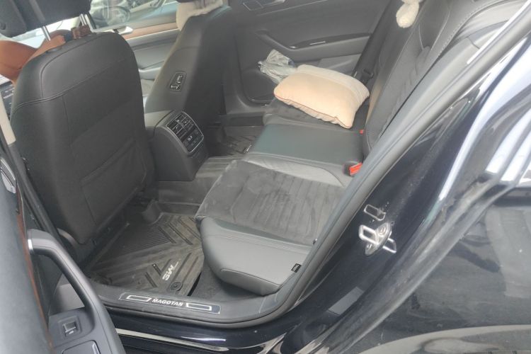 大众 迈腾 2019款 330TSI DSG 尊贵型 国VI中控内饰7004