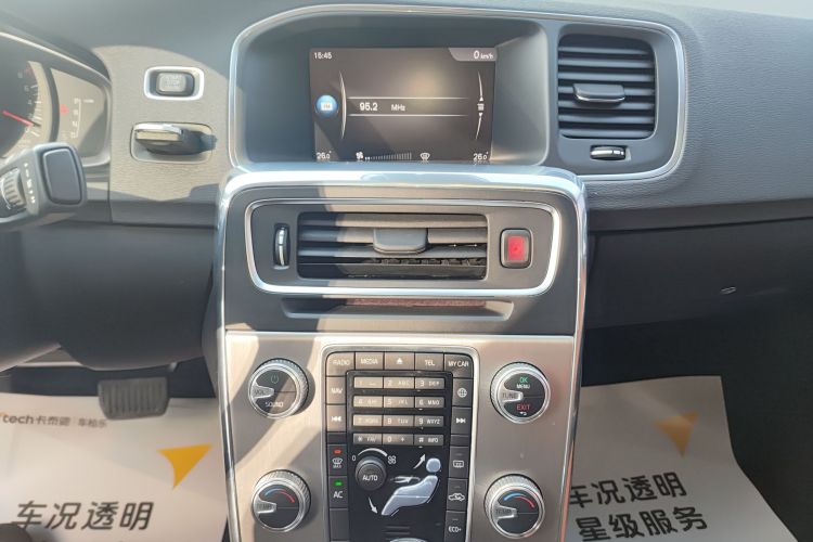 沃尔沃S60 2019款 S60L 改款 T5 智进进阶版局部细节16
