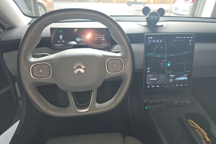 蔚来ET5 2022款 75kWh中控内饰13