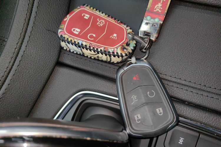 凯迪拉克XT5 2020款 改款 28T 豪华型中控内饰7001