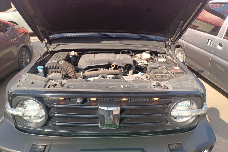 坦克300 2021款 越野版 2.0T 征服者机舱底盘24