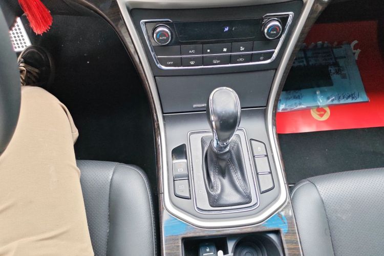 长安 睿骋 2017款 1.5T 自动智享版尊驰型局部细节18