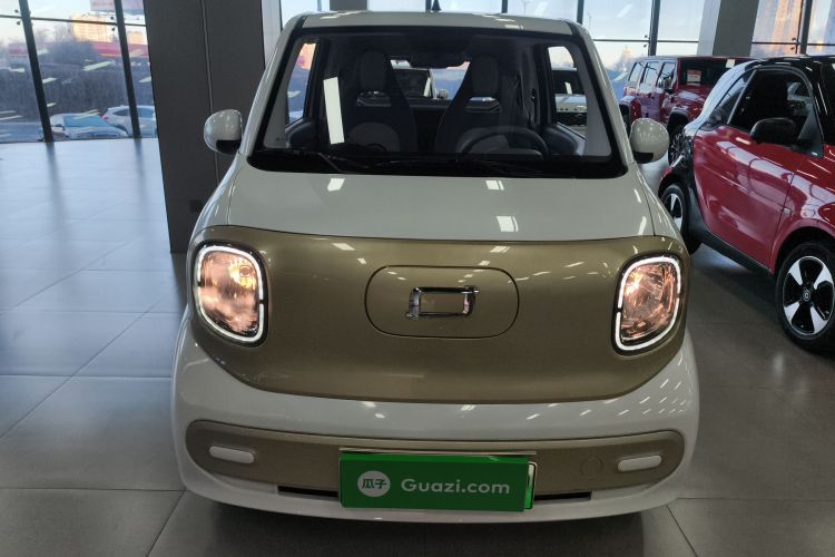 奔腾小马 2025款 222km 闪电马车身外观2