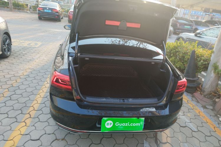 大众 迈腾 2020款 330TSI DSG 豪华型机舱底盘23