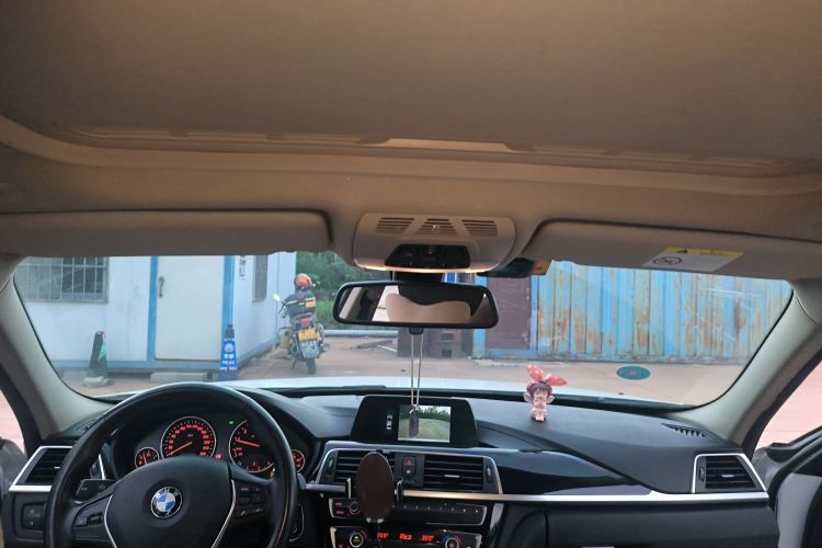 宝马3系 2018款 320Li 时尚型中控内饰22