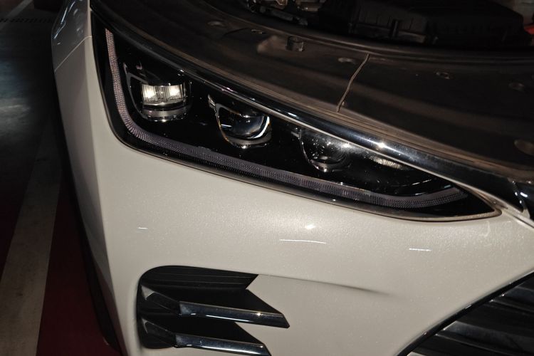 比亚迪 唐新能源 2018款 DM 2.0T 全时四驱智联创享型 7座 国V车身外观8