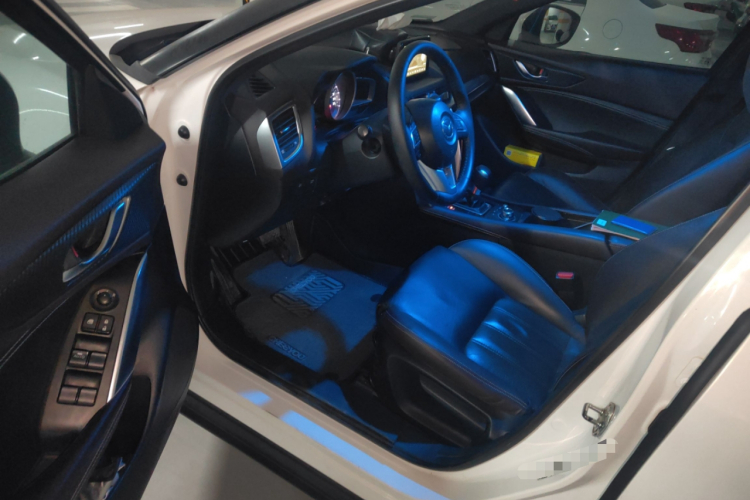 马自达CX-4 2016款 2.0L 自动两驱蓝天品位版中控内饰20