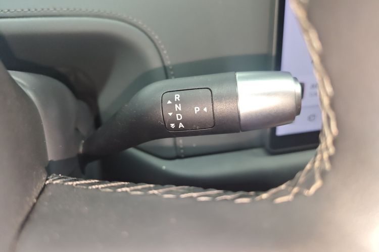 理想汽车 理想L6 2024款 Max中控内饰18