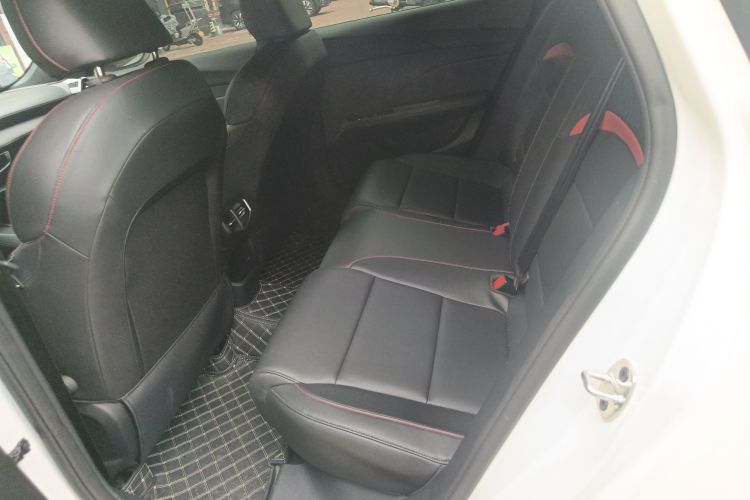 名爵 MG5 2025款 300TGI 全球旗舰版中控内饰7004