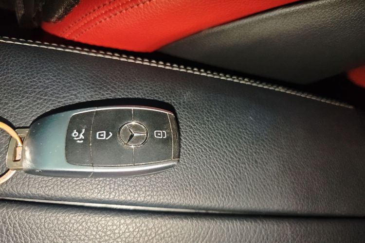 奔驰C级 2021款 C 260 星耀臻藏版中控内饰11