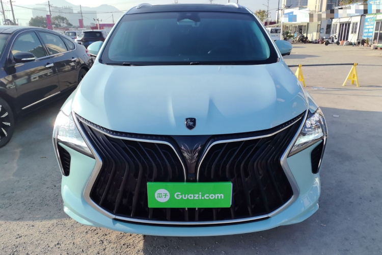 东风风行 风行游艇 2022款 1.5T DCT逐浪版车身外观2