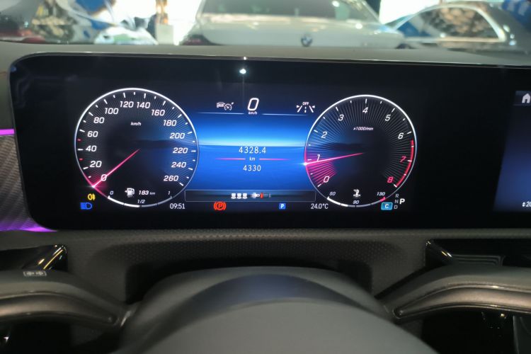 奔驰A级 2025款 A 200 L 时尚型中控内饰14