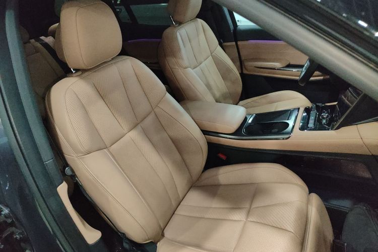 蔚来ES8 2020款 580KM 七座版局部细节41