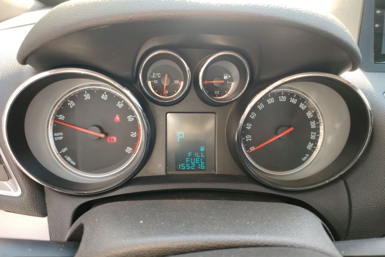 别克 昂科拉 2015款 1.4T 自动两驱都市精英型中控内饰14