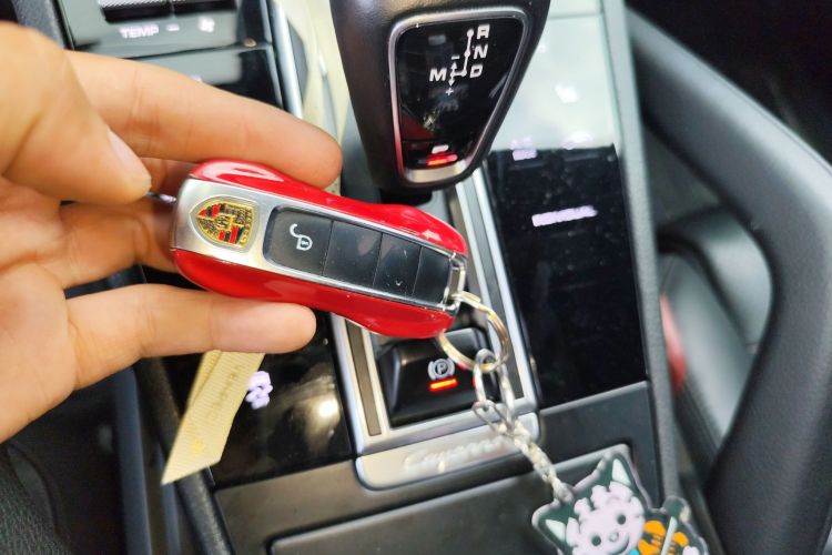 保时捷 2018款 Cayenne 3.0T中控内饰7001