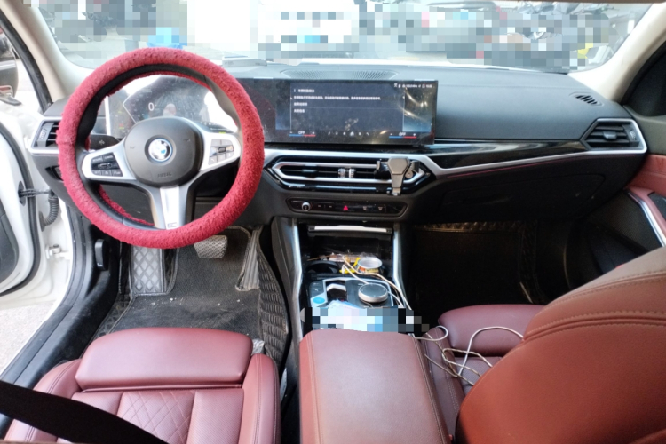 宝马i3 2024款 eDrive 35 L中控内饰12