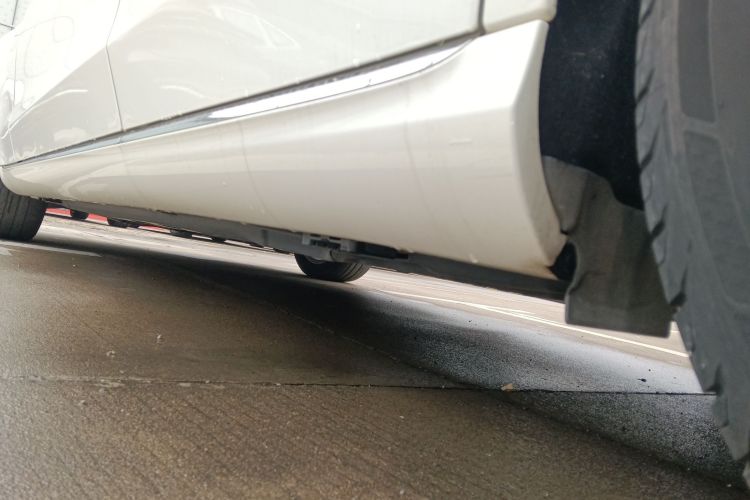 奔驰C级 2020款 C 260 L局部细节9002