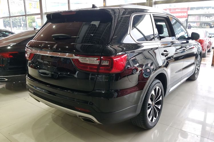 红旗HS7 2021款 2.0T DCT两驱智联旗享版车身外观7