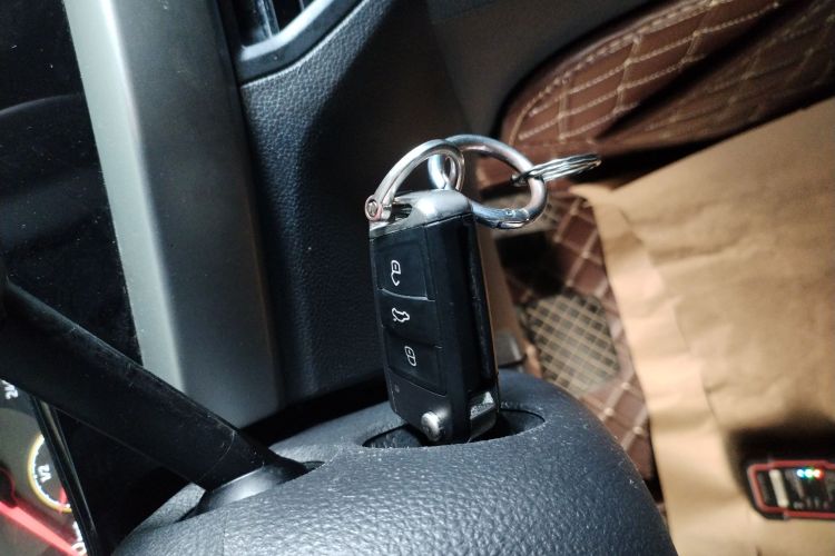 大众 朗逸 2019款 1.5L 自动舒适版 国VI中控内饰7001