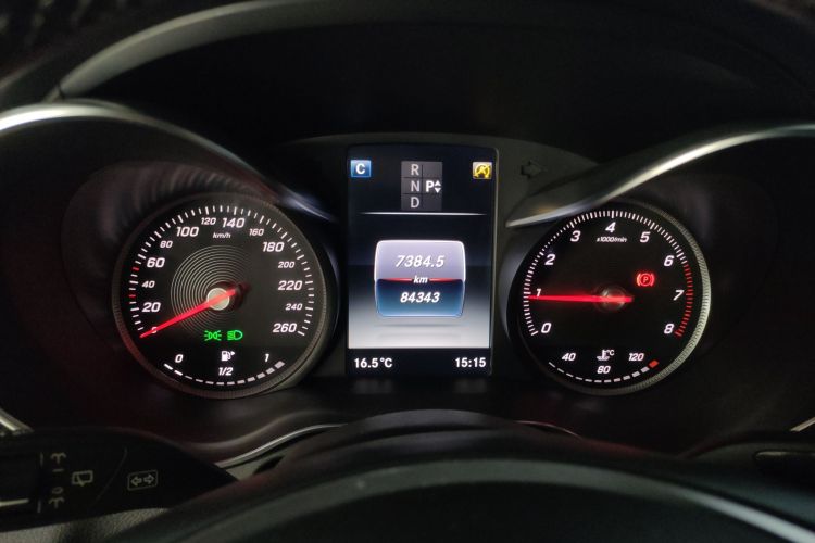 奔驰GLC 2017款 GLC 260 4MATIC 豪华型局部细节14