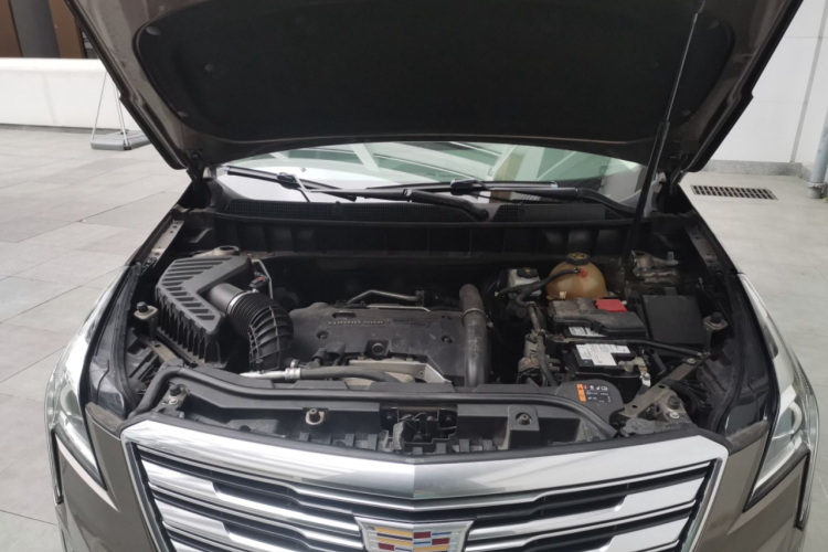 凯迪拉克XT5 2018款 25T 豪华型机舱底盘24