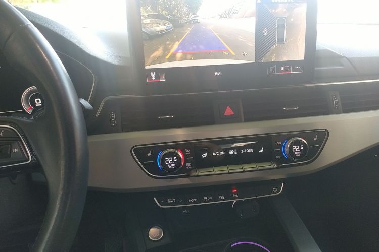 奥迪A4L 2020款 40 TFSI 豪华动感型局部细节16