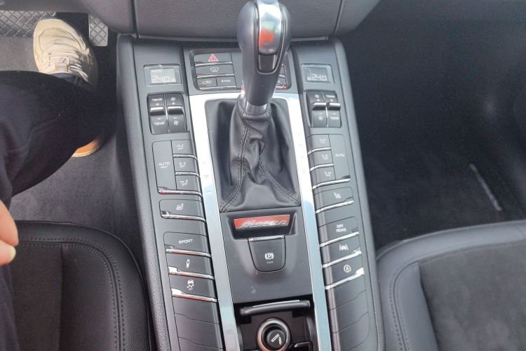 保时捷 2017款  Macan 2.0T中控内饰18