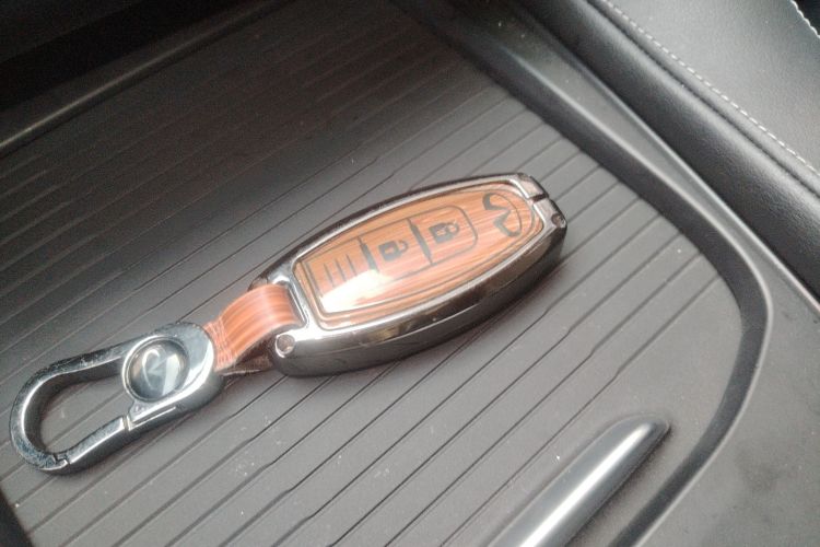 英菲尼迪QX50 2018款 2.0T 两驱时尚版中控内饰11