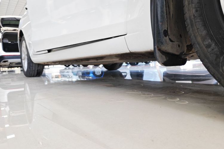 红旗H5 2018款 30TD 型动版局部细节9001