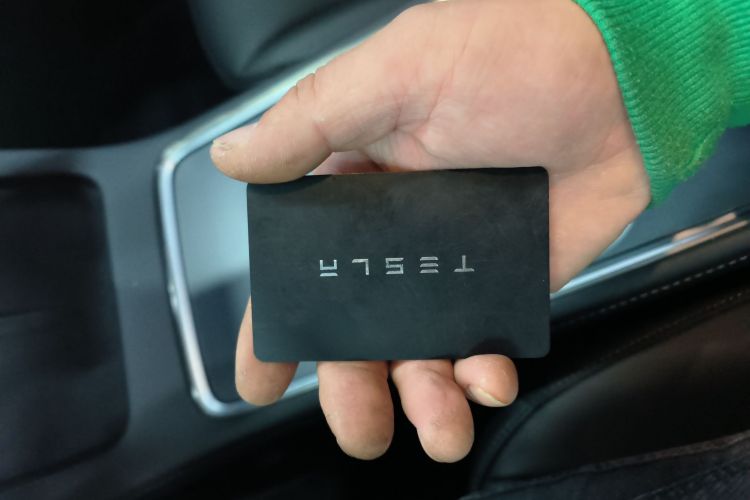 特斯拉 Model 3 2021款 标准续航后驱升级版中控内饰7001