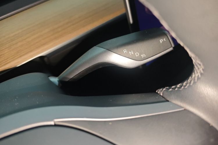 特斯拉 Model Y 2021款 标准续航后驱版中控内饰18