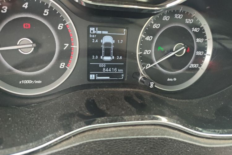 宝骏560 2015款 1.8L 手动豪华型中控内饰15