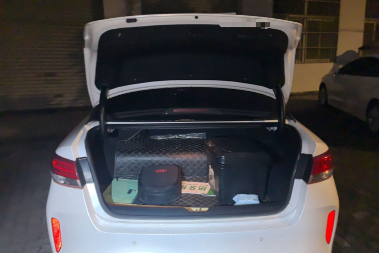 起亚K5新能源 2018款 2.0L 智享版中控内饰23