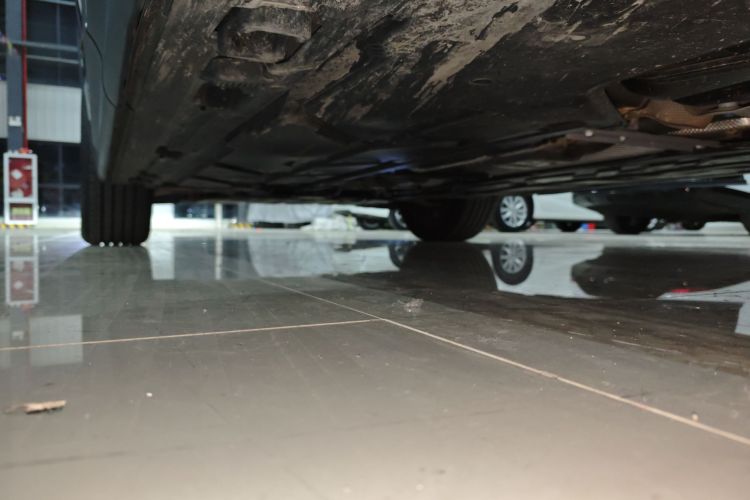 奔驰GLB 2024款 改款 GLB 220 动感型局部细节9002