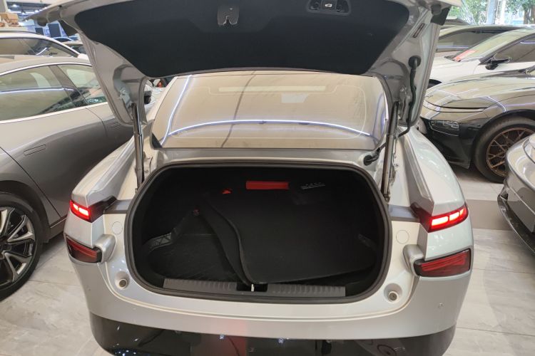 小鹏P7 2021款 480N局部细节23