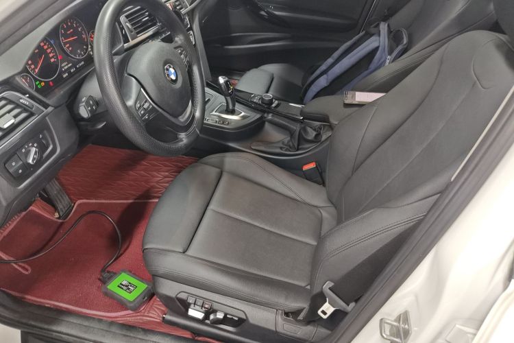 宝马3系 2018款 320Li xDrive 时尚型中控内饰19