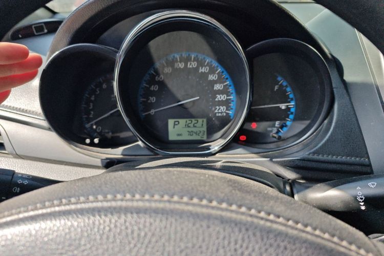 丰田 YARiS L 致炫 2016款 改款 1.5E CVT魅动版中控内饰15