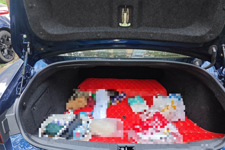 英菲尼迪Q60 2019款 S 2.0T 豪华运动版中控内饰23